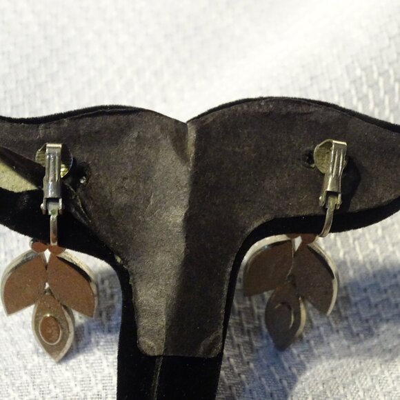 Vintage 1960s St. Labre Indian School Silver & Turquoise Clip Earrings - Picture 3 of 4